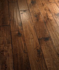 an image of wood flooring that looks like it has been cleaned and is ready to be used