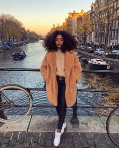 Types Of Crochet Hair, Miraculous Outfits, Casual Baddie, Types Of Crochet, Girls Winter Fashion, 2020 Style, 2019 Style, Winter Attire, Looks Black