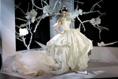 Mode Origami, Couture Dior, Origami Wedding, Origami Fashion