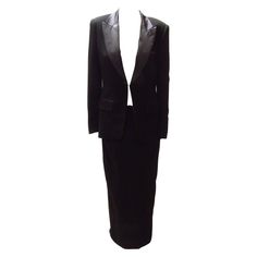 Black Tuxedo Dress, Jean Paul Gaultier Classique, Vintage Jean Paul Gaultier, Elegant Jacket, Tuxedo Pants, Tuxedo Style, Tuxedo Dress, Black Tuxedo, Vestidos Vintage