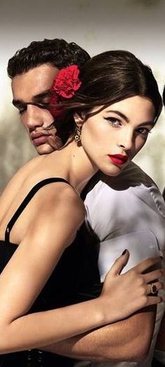 D&G 2015 Makeup, Red Lipstick Matte, Beauty Advertising, Neutral Makeup, Dolce E Gabbana, Red Lipstick, Happy Valentine's, Lipstick Colors, Makeup Trends