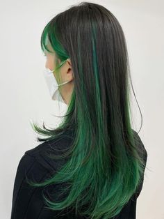 Black And Green Balayage, Black Hair With Neon Highlights, Dark Blue Highlights In Black Hair, Green Hair With Black, Blue And Green Highlights, Green Balayage, Black And Green Hair, Ideas For Black Hair