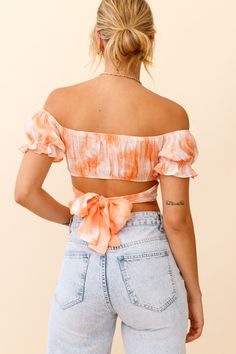 Orange tie-dye crop top  Partially lined  Off-shoulder style  Ruched bodice  Elasticated neckline  Tie at back   Turn heads in our super hot Linka crop top. Featuring an off-shoulder style and a unique tie-detail at the back, we're in love! Perfect teamed with shorts or sleek, wide-leg, high waisted pants for a classy girls' night out. Orange Tie Dye, Orange Crop Top, Hey Honey, Orange Tops, Yellow Bridesmaids, Orange Tie, Classy Girl, Tie Dye Crop Top, Unique Ties