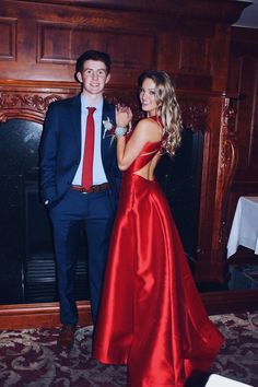 prom pictures prom poses prom couples friends succulent corsages and boutonnieres red dress navy suit blonde hair best friend Red Prom Suit, Red Prom Dresses Long, Poses Prom, Prom Dresses Red