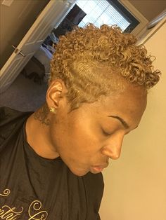 Short Curly Cuts, Curly Cuts, Natural Hair Woman, Going Blonde, Black Curly Hair, Natural Styles, Cut My Hair, Hair Black, Short Curly Hair