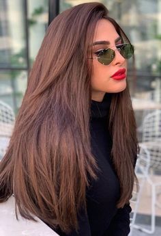 Top Brunette Hair Colors for Spring 2024 – Fresh Trends and Styling Ideas No Bleach Balayage Dark Hair, Spring Hair Color For Brunettes, Mocha Color Hair, Spring Hair Color Trends, Pelo Cafe, Hairstyles For Fine Hair, Brown Hair Looks, Brown Hair Inspo, Hair Color For Brunettes