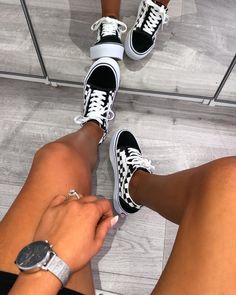 Check mate🏁 Shop the @vans_europe Old Skool Platforms at the link RN 📸: @chloeadair1 Old Skool Outfit, Vans Shoes Fashion, Old Skool Platform, Crochet Top Dress, Crochet Top Outfit, Style Vans, Streetwear Fashion Women