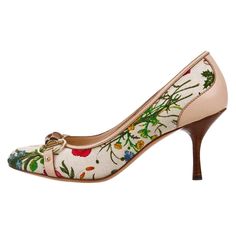 Brand New Gucci Flora Heels Size: 6.5 Beautiful Iconic Canvas Flora Pattern Bamboo & Gold Hardware Leather Footbed Wood Heel Heel Height 3" With Gucci Dust Cover Wood Platform Heels, Flora Pattern, Gucci Flora, Gucci Pumps, Car Shoe, Lucite Heels, Gucci Floral, Gucci Heels, Gucci Outfits