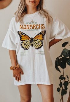 Save the monarchs plant milkweed shirt PLEASE check the product dimensions in the photos section. MATERIALS: We chose the Bella+Canvas brand for our shirts because they are 100% sweatshop free and they are eco-friendly. Bella+ Canvas shirts are -100% Airlume combed and ringspun cotton (fiber content may vary for different colors) -Light fabric (4.2 oz/yd² (142 g/m -Soft and Light -Comfortable CARE: Machine wash: warm (max 40C or 105F); Non-chlorine: bleach as needed; Tumble dry: low heat; Iron, Vintage Butterfly Print T-shirt For Summer, Butterfly Cottagecore, Cottage Core Clothes, Moth Shirt, Bts Shirt, Moth Print, Dark Academia Clothing, Cottagecore Shirt, Butterfly Shirt