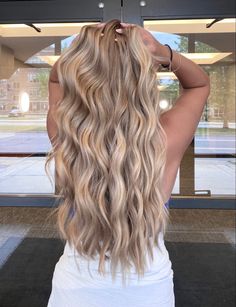 Pretty Curls For Long Hair, Blonde Hair Inspiration Summer, California Blonde Hair Sun Kissed, Dark Hair Blonde Highlights, Curling Methods, Teddy Bear Blonde, Blonde Highlights On Brown, Blonde Highlights On Brown Hair, Hair Blonde Balayage