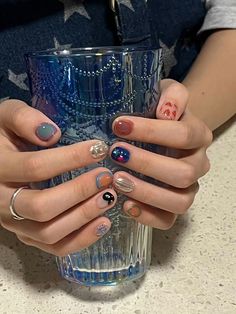 Korean Nail Art Spring, Victoria Paris Nails, Short Maximalist Nails, Korean Nails Short, Korean Gel Nails, Minimal Nails Art