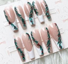 #ChristmasNails #HolidayNailArt #FestiveNails #NailArtIdeas #NailDesigns #ChristmasNailDesigns #WinterNails #NailInspo #MerryAndBrightNails #DIYChristmasNails #CuteChristmasNails #NailTrends #GlitterNails #NailArtCommunity #ChicNails #SeasonalNailArt #NailGoals #NailPolishAddict #HolidayNailTrends  #NailOfTheDay Xmas Press On Nails, Christmas Garland Nails, Mistletoe Nails, Christmas Light Nails, Mistletoe Garland, Nail Noel, Christmas Nail Designs Easy, Nail Art Noel, Christmas Nails Diy