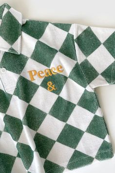 Super cool Terry polo with checkerboard pattern and "Peace &" embroidery on chest. #style#kidsstyle #styleforkids #kidswear#kidsoutfit #outfitforkids #kidsinspiration #fashionforkidsinspiration #maisonfrida Toddler Tops, Checkerboard Pattern, Super Cool, Jelly, Baby Toddler, Crochet Blanket