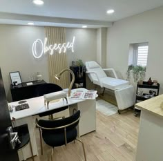 Obsessed Neon Sign Nail Space Decor, Beauty Room Minimalist, Beauty Room Neon Sign, Garage Lash Studio, Beauty Shop Aesthetic, Minimalist Esthetician Room, Modern Esthetician Room, Home Beauty Studio, Salon Nails Ideas