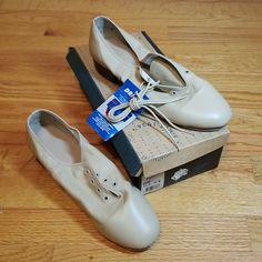 Size 10.5 Vintage Leo's Split Sole Tan Tap Shoes Style 5056 With Wood Heel, Nib, Tap Never Worn Or Even Laced Up. Track Running Shoes, Skechers Shape Ups, White High Top Converse, Cheer Shoes, Cloud Shoes, Running Sneakers Women, Air Max Shoes, Nike Shoes Air Max, Blue Sneakers