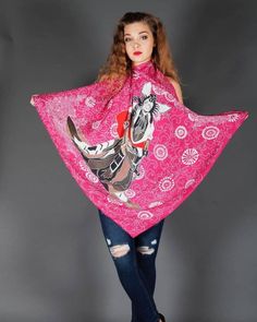 Top 7 Scarves 2020: Trends on The Best Scarves for Women 2020 (47 Photos+Videos) Simple Blouses, Urban Apparel, Womens Fashion Casual Outfits, Urban Fashion Women, Scarf Fashion, Trends 2023, Womens Fashion Edgy