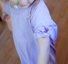 Hooked on Pinterest: Large T-Shirt into Kids Smock Kids Smock, Mother In Law, The Kids, Smocking, Craft Projects, To Share, T Shirt