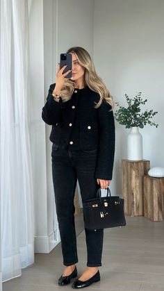 Leggings And Blazers Outfit, Classic Evening Outfit, Black Blouse Work Outfit, Jeans Outfit Work Business Casual, Classy Jeans Outfits For Women, Meeting Outfit Casual, Chic Jeans Outfit Classy, Jeans Classy Outfit, Jeans Outfit Office