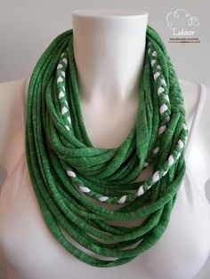 T shirt scarf, t shirt infinity scarf, chain scarf, fabric scarf, cotton fabric scarf Scarf Necklaces, T Shirt Scarf, T Shirt Necklace, Simple Sewing Tutorial, Scarf Ideas, Necklace Scarf