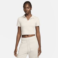 With soft cotton jersey fabric, this polo will never rub you the wrong way. Its slim, body-skimming fit keeps your look clean and crisp no matter how you style it. Look Clean, Women's Sportswear, Cotton Jersey Fabric, Polo Top, Women Lifestyle, Sportswear Women, Short Sleeve Polo, Nike Tops, Nike Sportswear