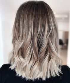 Balayage hair color ideas Balayage Hair Grey, Caramel Blonde Hair, Rambut Brunette, Balayage Hair Color Ideas, Balayage Hair Color, Pinterest Hair