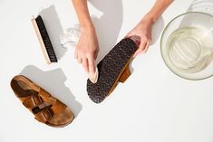 How to clean sandals | Shoe care| BIRKENSTOCK things to know Clean Birkenstock Footbed, How To Wash Birkenstocks, Cleaning Birkenstock Sandals, How Should Birkenstocks Fit, Patched Birkenstocks, Shoe Hacks, Shopping Stores