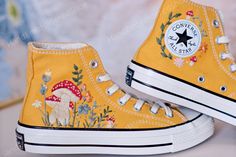 Thank you for visiting my store and reading these descriptions!! I believe you are looking for a "custom converse" for yourself. It is definitely a meaningful gift. These are shoes that I embroidered myself. I can embroider anything, such as your signature, flowers or your own pet. I hope my product will make you satisfied. The product is completely hand embroidered with special embroidery thread combined with skillful embroidery stitches. The price of the product includes shoes and embroidery. Spring Wedding High-top Sneakers, Wedding Shoes Unique, Poppy Wedding, Fall Wedding Shoes, Converse 1970s, Gifts For The Bride, Unique Wedding Shoes, Custom Wedding Shoes, Custom Converse