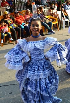 Vestido Charro, Carnaval Costume, Spanish Fashion, Blue And White Dress, Girls Dresses Summer, American Traditional, Dance Costumes, Traditional Dresses