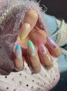 27+ Disney Nails That Are Pure *Magic* (simple, cute, classy) Aesthetic Disney Princess, Disney Princess Nails, Princess Nails