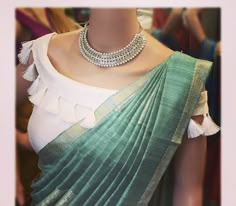 Latest Pattu Saree Blouse Designs, Sari Quotes, Blouse Sari, Boat Neck Blouse Design, Blouse Designs Catalogue, Pattu Saree Blouse Designs