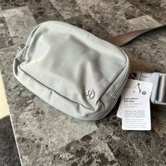 Nwt Lululemon Belt Bag 1l - Silver Drop Lululemon Products, Lululemon Belt Bag, Belt Bag, Crossbody Bags, Lululemon Athletica, Bag Lady, Birthday, Silver, Christmas