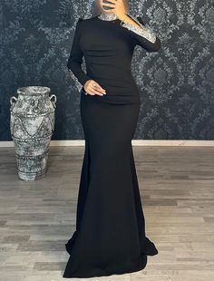 Elegant Mermaid Formal Wedding Guest Floor Length Long Sleeve High Neck Dress Stretch Fabric with Sequin Evening Dress Mermaid Black Dress, Glittering Dress, Black Dress Plus Size, Long Sleeve High Neck Dress, Straight Wedding Dresses, Plus Size Evening Gown, Sequin Evening Dress, Formal Wedding Guests, Sequin Evening Dresses