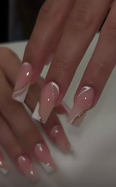 White Nails Aesthetic Vintage, Formal Nails Classy White, Homecoming Nails Coffin, Classy Baddie Nails Short, Simple Classy Baddie Nails, French Tip Acrylic Nails Long, Nail Ideas For Homecoming, Classy Graduation Nails, Famous Nails