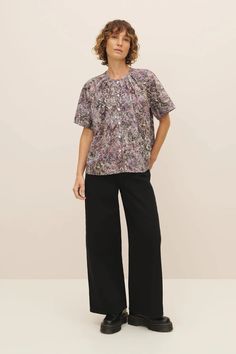 Shop Etude Top - Bouquet | Kowtow Clothing | Kowtow United States Elegant Floral Print Blouse With Relaxed Fit, Elegant Cotton Floral Print Blouse, Elegant Cotton Blouse With Floral Print, Elegant Printed Relaxed Fit Blouse, Men Shirt Style, Top Sales, Material Design, Relaxed Style, Denim Top