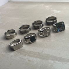 Masculine Rings Silver, Streetwear Rings Men, Silver Ring Ideas For Men, Metal Rings Men, Mens Rings Fashion Style, Men’s Silver Rings, Ring Ideas Silver, Masc Rings, Men’s Ring