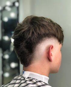 High Burst Fade Mohawk, V Cut Hair Men, Low Fade Mohawk, Point Haircut, V Mullet, Fade Mullet Haircut, Mulet Hair Men, Short Mohawk Fade, Mowhak Hairstyle