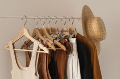 Ever feel like you have a closet full of clothes but nothing to wear? You’re not alone! Surprisingly, most of us only wear about 20% of our wardrobe regularly. That’s where a capsule wardrobe comes in. This simplified, intentional wardrobe made up of versatile pieces you love not only makes dressing each day easier, but...Read the Post Minimal Clothing Brand, Vinted Aesthetic, Capsule Wardrobe Aesthetic, Clean Aesthetic Outfit, French Minimalist Style, Capsule Wardrobe Minimal, Closet Basics, Capsule Wardrobe Checklist, Capsule Wardrobe Pieces