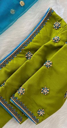 Fancy Blouse Back Neck Designs, Aari Beads Work Blouse Designs, Easy Maggam Work Designs, Simpul Magam Work, Blouse Work Designs Embroidery, Simple Arri Work Design, Arri Work Hand Design Simple, Simple Hand Embroidery Designs For Blouses