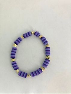 Purple Bracelet Ideas Clay Beads, Purple Clay Bead Bracelet Ideas, Purple Bracelet Ideas, Bracelet Inspo Clay Beads, Cute Clay Bead Bracelet Ideas, Ideas For Bracelets, Purple Clay Bead Bracelet, Purple Bracelets