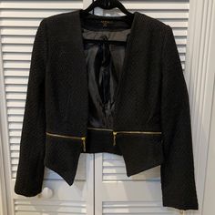 Black Blazer With Gold Zipper Detail. Size Medium. Never Worn! Coats Black, Black Blazer, Gold Zipper, Zipper Detail, Suit Jackets, Colored Blazer, Blazer Suit, Suit Jacket, Jackets & Coats