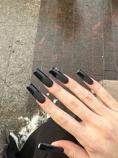 Black Pointed Nails, Red And Gold Nails, La Nails, Black Acrylic Nails, Punk Nails, Pointed Nails, French Acrylic Nails, Long Square Acrylic Nails, Oval Nails