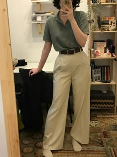 Biology Teacher Outfits, Business Casual Gender Neutral, Casual Academia Outfit Summer, Teacher Outfits Masc, Gay Work Outfits, Soft Masculine Outfits, Earthy Office Outfit, Museum Curator Outfit, Masc Office Outfits