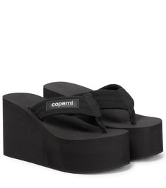 Platform Thong Sandals, Dr Shoes, Sandals Outfit, Platform Slippers, Swag Shoes, Black Platform, Platform Wedge Sandals, Pretty Shoes, Dream Shoes