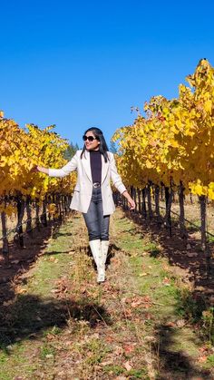 This wheat blazer is just a perfet winter outfit for winery partner with a cream knee high boots. Vineyard Outfits Fall, Winery Outfit Winter, Cream Knee High Boots