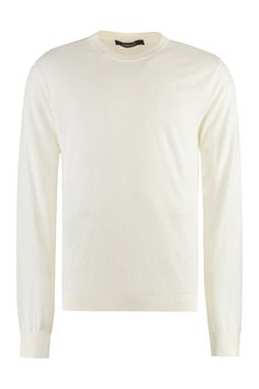 Elevate your wardrobe with this luxurious long sleeve cotton blend t-shirt. Perfect for those who appreciate high-end fashion, this t-shirt features ribbed knit cuffs, collar, and hem for an added touch of elegance. The 43% cotton, 57% silk, and 100% viscose blend ensures a soft and comfortable fit, making it the perfect addition to your collection of designer fashion pieces. Whether you're dressing up for a night out or simply want to elevate your everyday look, this long sleeve t-shirt is a ve Men's Wardrobe, Versace Men, Knitted Jumper, High End Fashion, Denim Pant, Sleeve Cotton, T Shirt Top, Womens Clothing Tops, Mens Long Sleeve