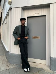 Formal Mens Aesthetic, Influencer Lifestyle Aesthetic, 70s Fashion Men, Influencer Lifestyle, Masculine Fashion, Fashionable Men, S Aesthetic, Masculine Style, Lifestyle Aesthetic