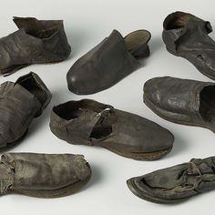 Nova Zembla mule (center right), another angle Medieval Shoes, Century Shoes, Aged Clothing, Historical Shoes, Old Shoes, Stunning Shoes