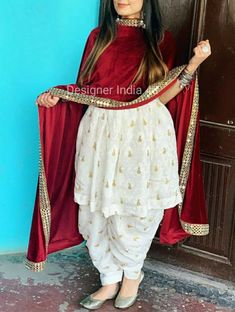 Patiala Dress, डिजाइनर कपड़े, Silk Fabric Dress, Patiala Suit Designs, Design Kurta, Frock Style, Salwar Designs, Salwar Kamiz, Indian Gowns Dresses