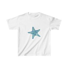 blue starfish baby tee available in white, black, light blue, royal blue, pink, and red ~ cool and trendy baby tee with blue starfish, designed by me! 100% cotton, ethically & sustainably sourced ~ size availability: xs, s, m, l, xl i recommend sizing down for a tighter baby tee fit, but refer to the size chart for accurate measurements! Blue Star Print Graphic Tee, Blue Graphic Tee With Star Print, Coquette Vintage, Graphic Baby Tee, Blue Starfish, Baby Graphic Tees, Diy Birthday Gifts For Friends, Baby Tees Y2k, 90s Baby