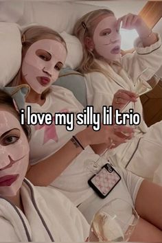 @mightbecrystal @papers1616 luv you<3 Trio Relatable, Trio Wallpaper, 3 Best Friends, Makeup For Black Skin, Best Friends Funny, Girl Thinking, Fake Friends, Three Friends, Inside Jokes